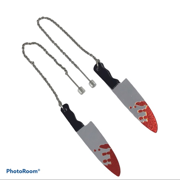 Bloody Knife Threader Earrings Horror Goth new - Picture 3 of 4